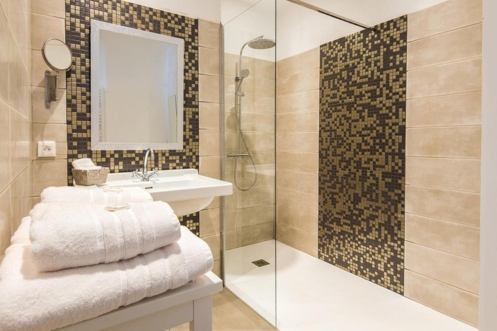 B&B Les Chambres D'Aime Καρκασόν Εξωτερικό φωτογραφία